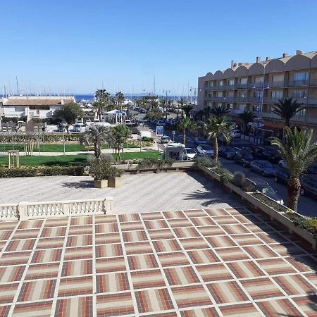 Studio 4 Personnes Avec Vue Sur Le Port Apartment อิแยร์ ภายนอก รูปภาพ